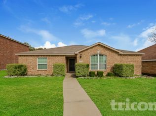 1026 Barrymore Ln, Duncanville, TX 75137