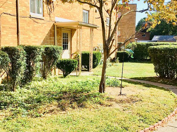 2nd image of 21045 Southbend Cir APT 3