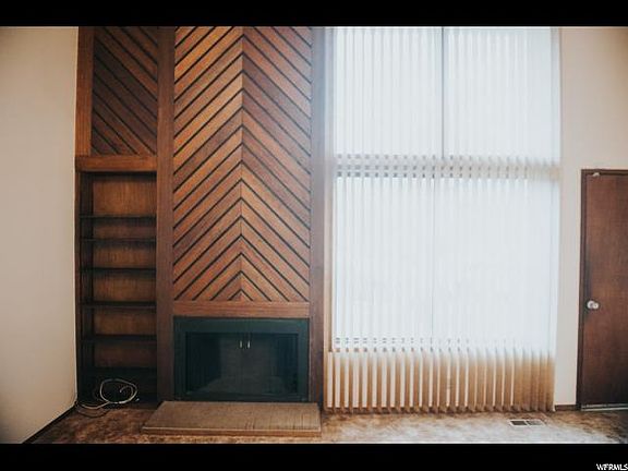 2nd image of 2433 W Hardrock Dr