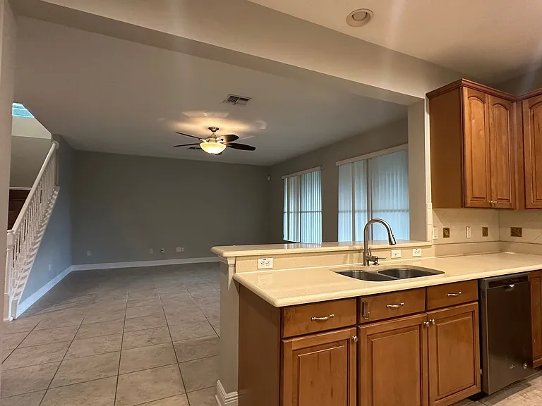 418 Brentwood Club Cv — Photo 28