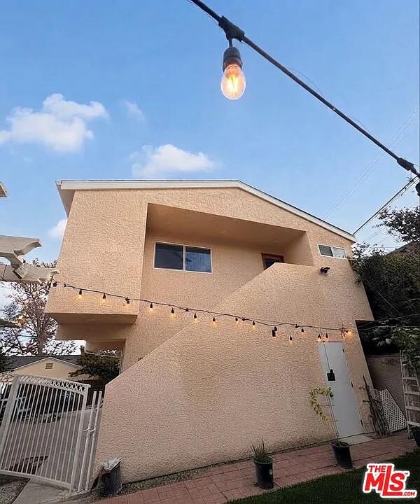 1 bed, 1.0 bath, 600 sqft, $2,650 — Photo 2