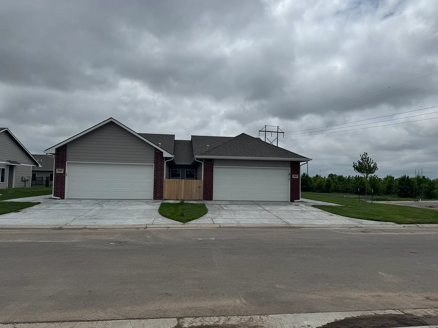 3858 S Bluelake Ct — Photo 2