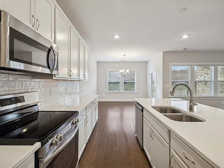 428 Triple Crown Cir — Photo 20