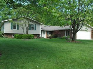 8331 Cherrycreek Dr, Centerville, OH 45458