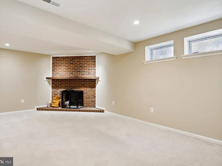 1804 Golf View Ct — Photo 17