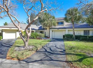 416 NW 95th Ave, Plantation, FL 33324