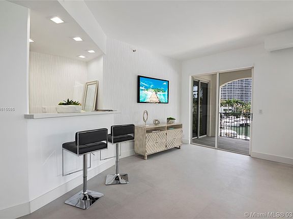 4th image of 3900 Island Blvd #B306