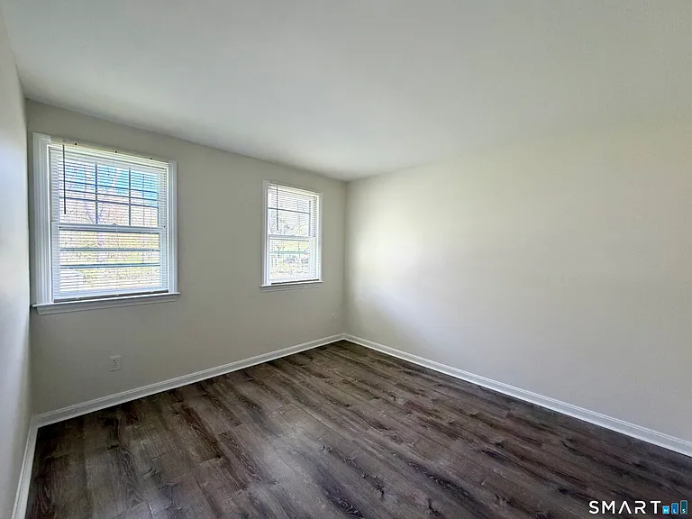 47 Old Farms Ln #47 — Photo 16