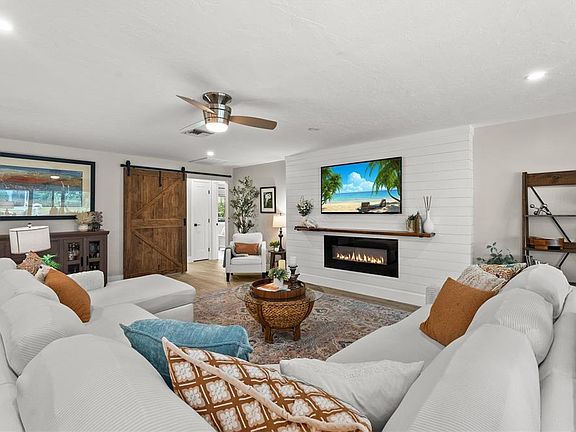 5th image of 2220 EL CERITO COURT