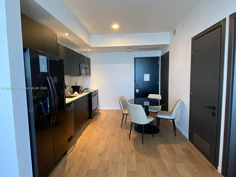 398 NE 5th St #2910 — Photo 5
