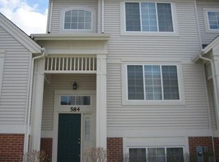 584 S Rosehall Ln, Round Lake, IL 60073