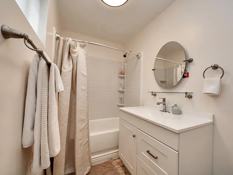 17018 Water Oak Dr #B — Photo 29
