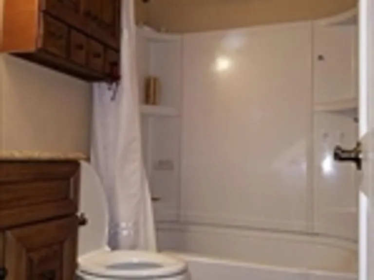 139 King St #204 — Photo 31