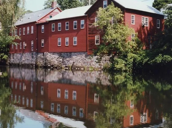 1 Pleasant Street #B, Bennington, VT 05257