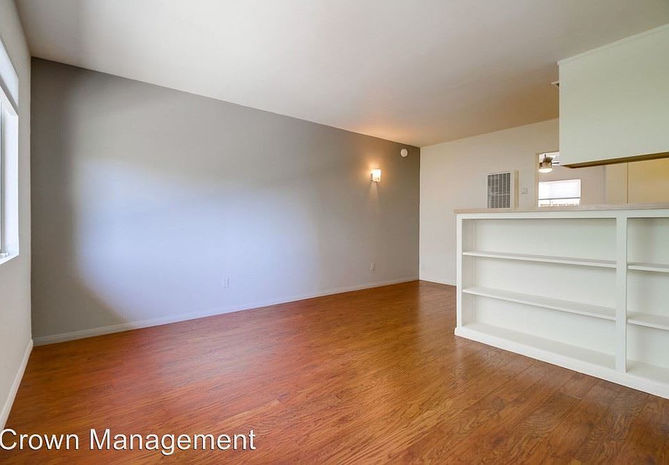 1st image of 1024 Turquoise St APT B