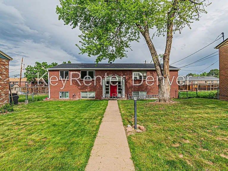 2356 S Linden Ct #B — Photo 21