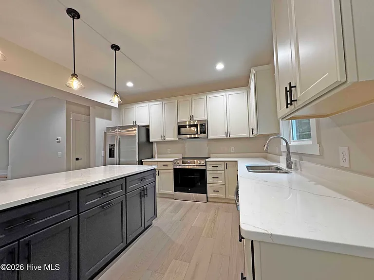 213 N McNeill St — Photo 8