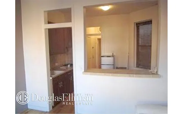 Rented by Douglas Elliman | media 23