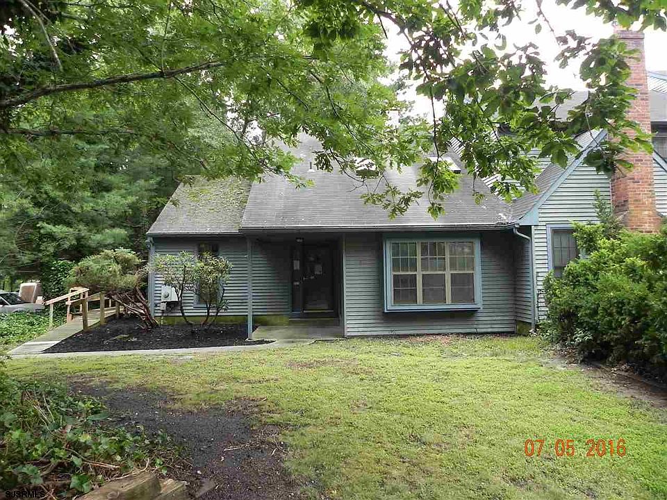 1st image of 717 E Cooper Ferry Ct