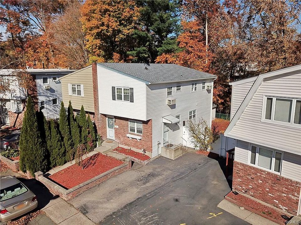 1st image of 32 Lonergan Dr