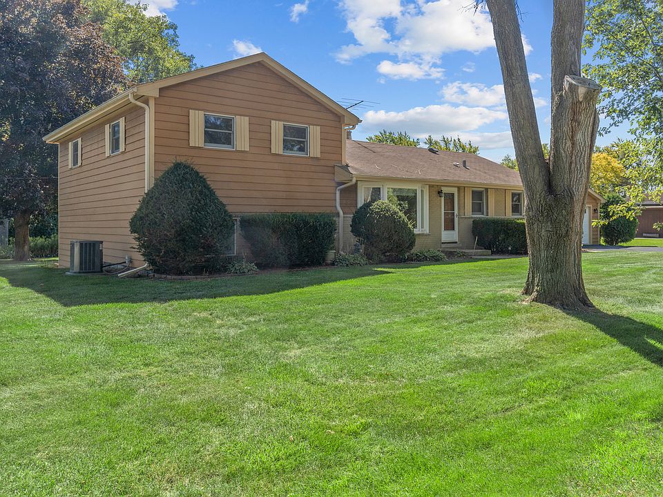 3 Gk Ln, Lincolnshire, IL 60069 Zillow