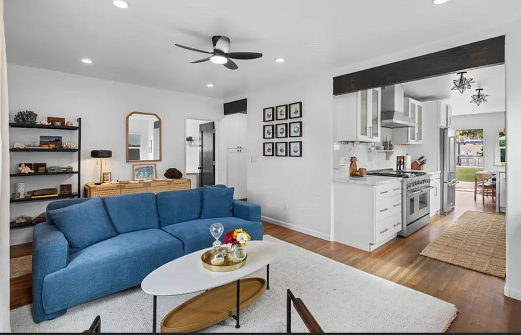 3 bed, 1100 sqft, $5,500 — Photo 3
