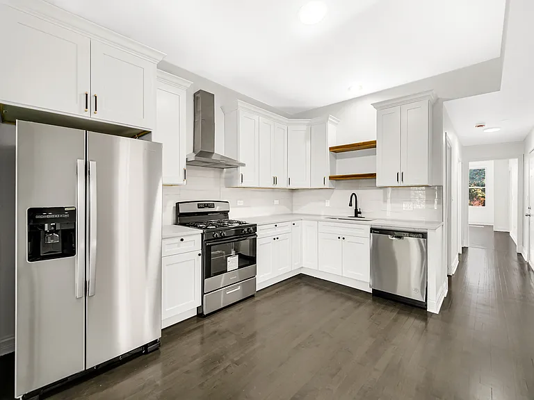 2620 N Ridgeway Ave #3 — Photo 8
