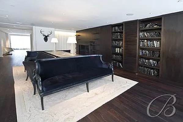 Rented by Bellmarc Realty | media 21