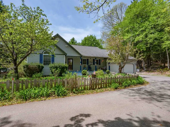 63 Pine Hill Road, Weare, NH 03281