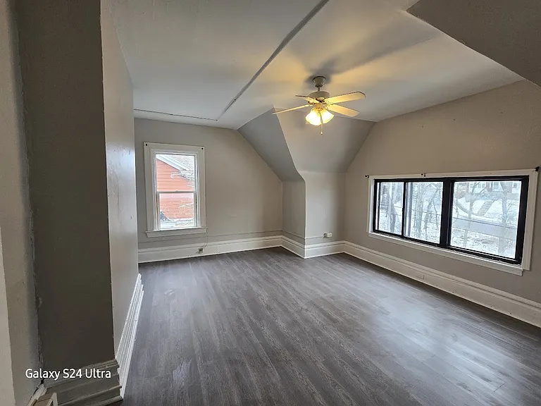 1494-1496 Crafton Blvd #1 — Photo 4