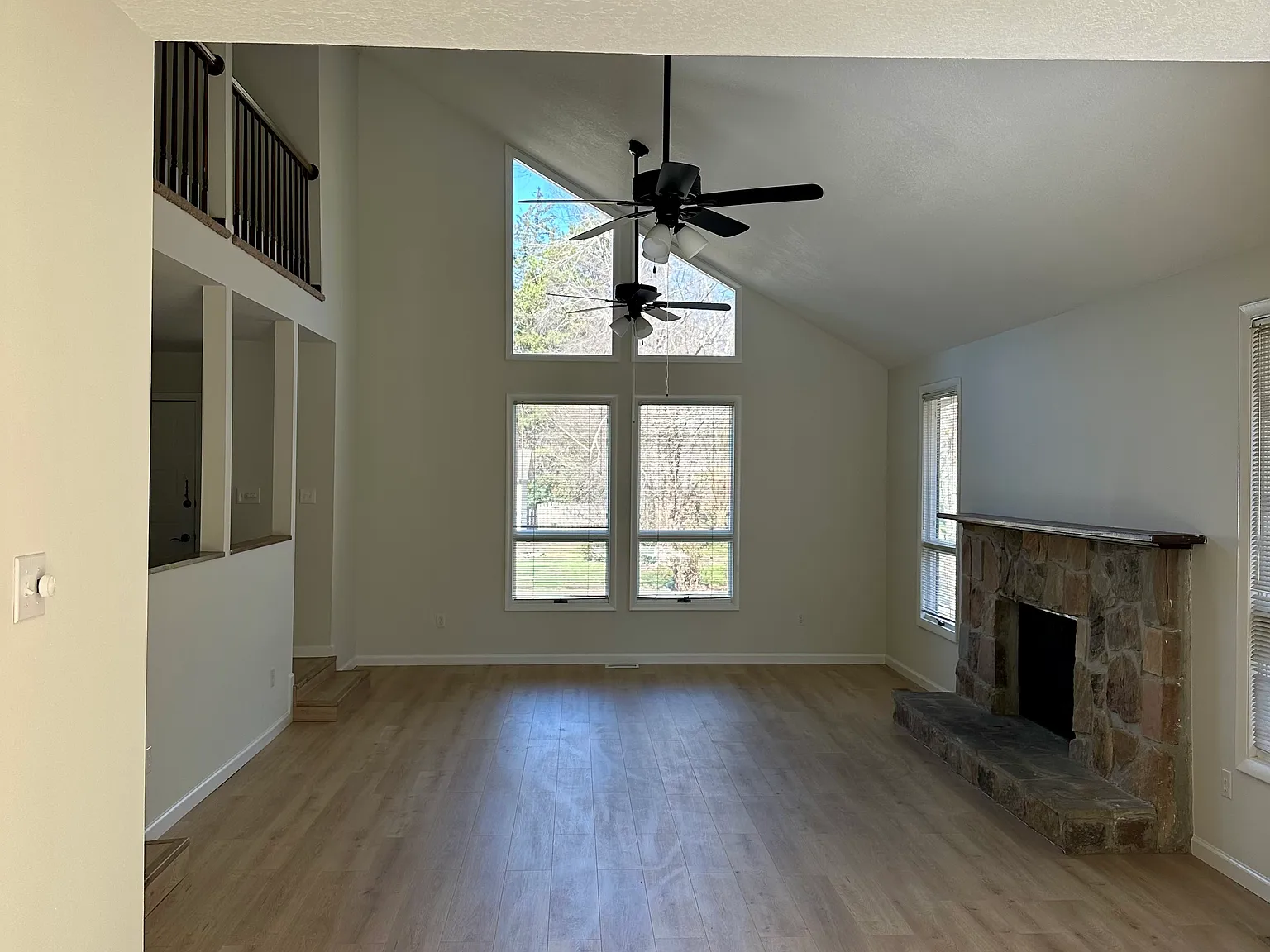 3 bed, 2421 sqft, $3,100 — Photo 1