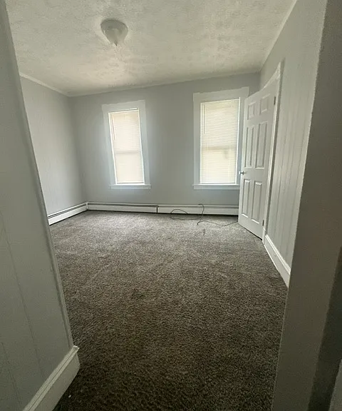 314-316 Capen St #2 — Photo 10