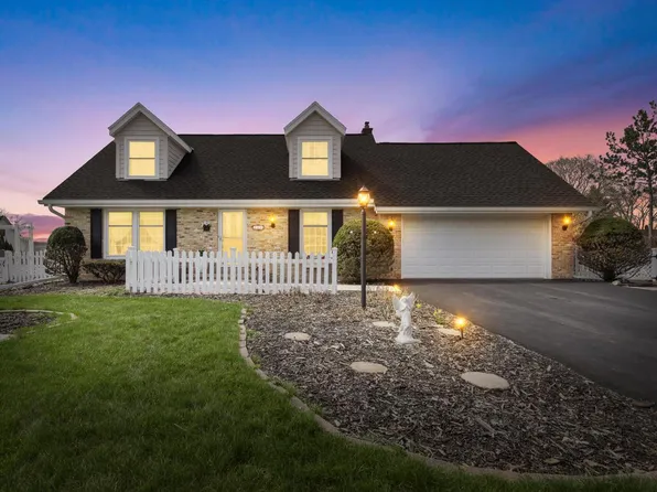 766 Kingston COURT, Hartland, WI 53029