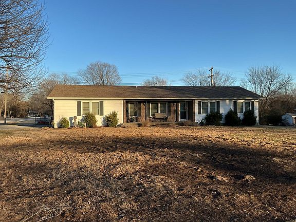 3rd image of 1601 Ely Drive