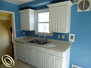 3rd image of 1752 10th St