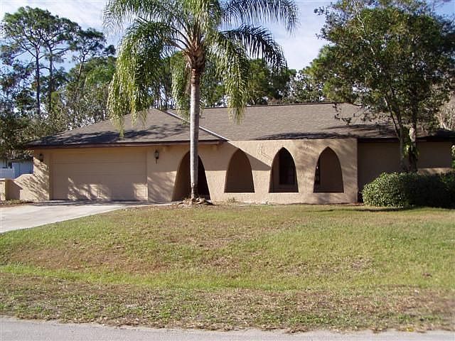 2nd image of 1470 Carrington Ave