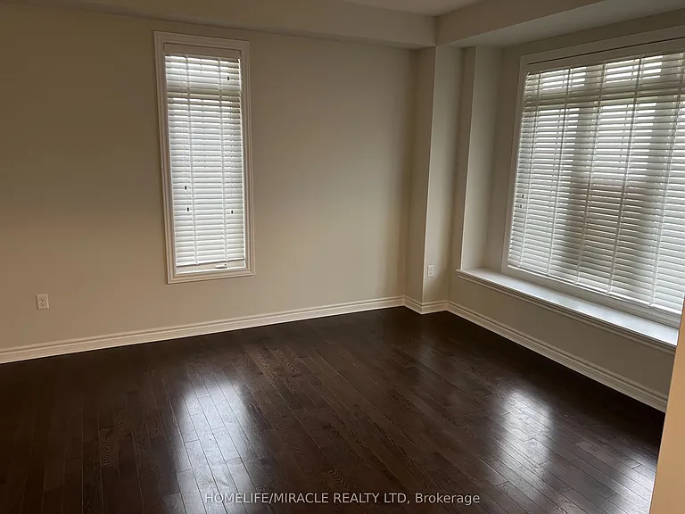 24 Dey Dr — Photo 3