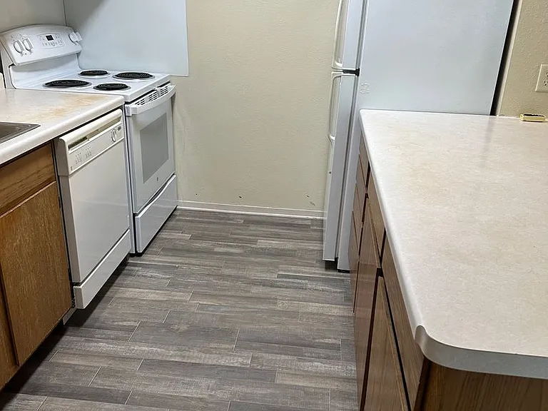 210 5th Ave NE #304 — Photo 10