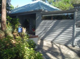 10497 Longwood Dr, Seminole, FL 33777