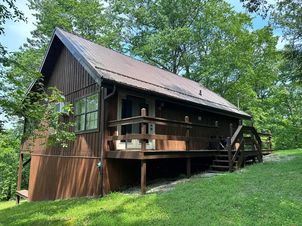 816 Flat Rd, Campton, KY 41301