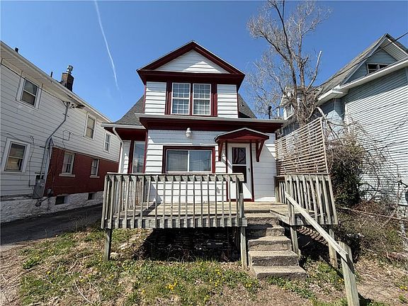 4th image of 2611 Garfield Ave