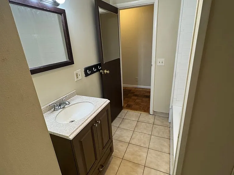 228 Northampton St — Photo 17