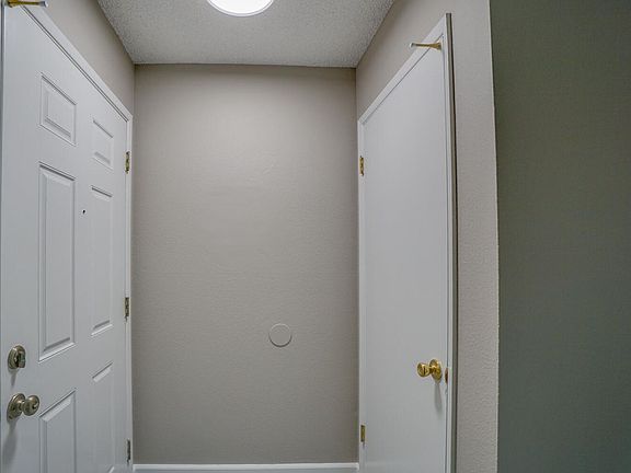 2nd image of 5128-5218 SW Franklin Ave #343