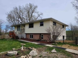 167 County Rd CB, Neenah, WI 54956