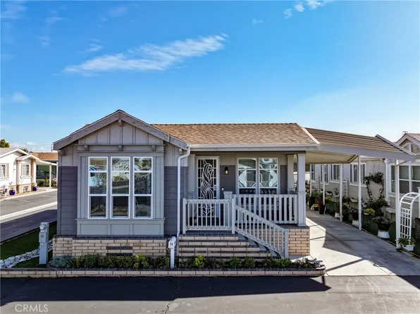 1201 W Valencia Dr Space 39, Fullerton, CA 92833