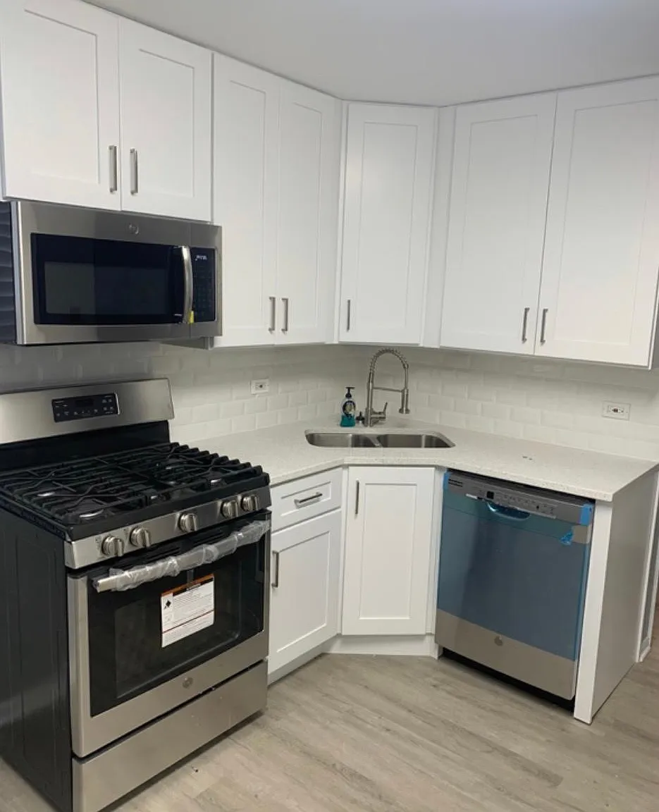 1536 McDaniels Ave — Photo 1