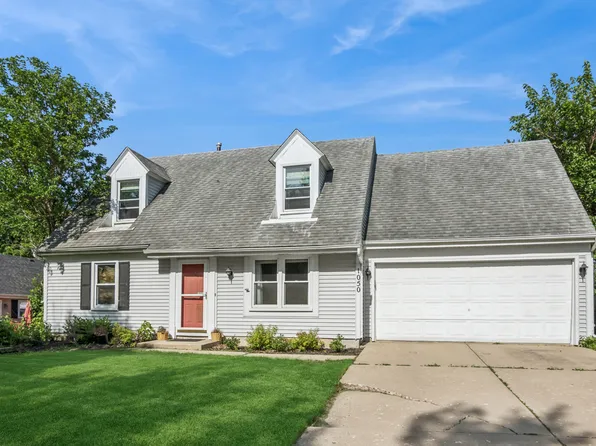1050 Grenada Dr, Aurora, IL 60506