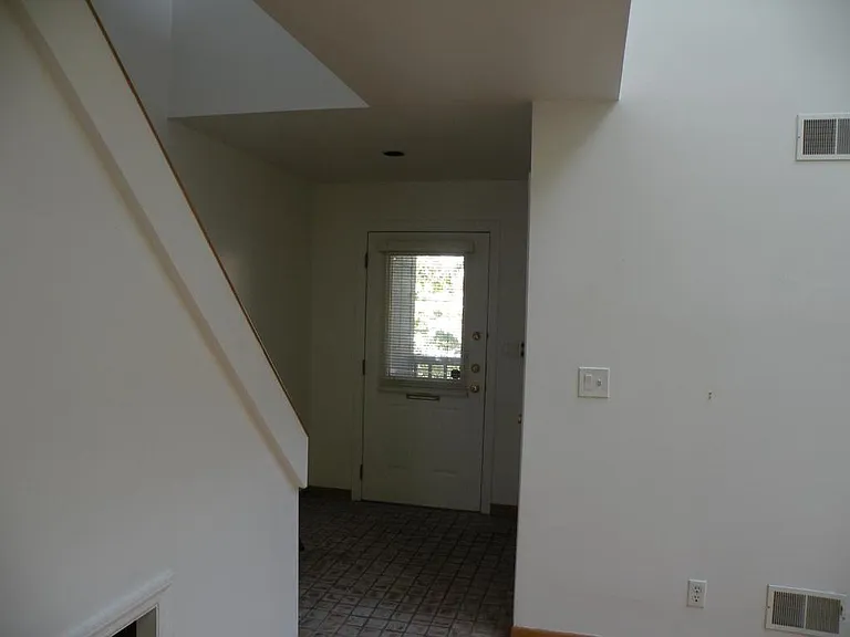 704 Bellefonte St #3 — Photo 17