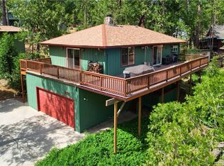 39420 Manzanita Dr, Oakhurst, CA