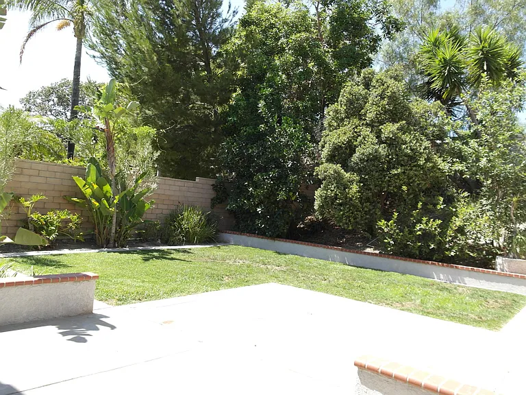 17 Fairfield — Photo 14
